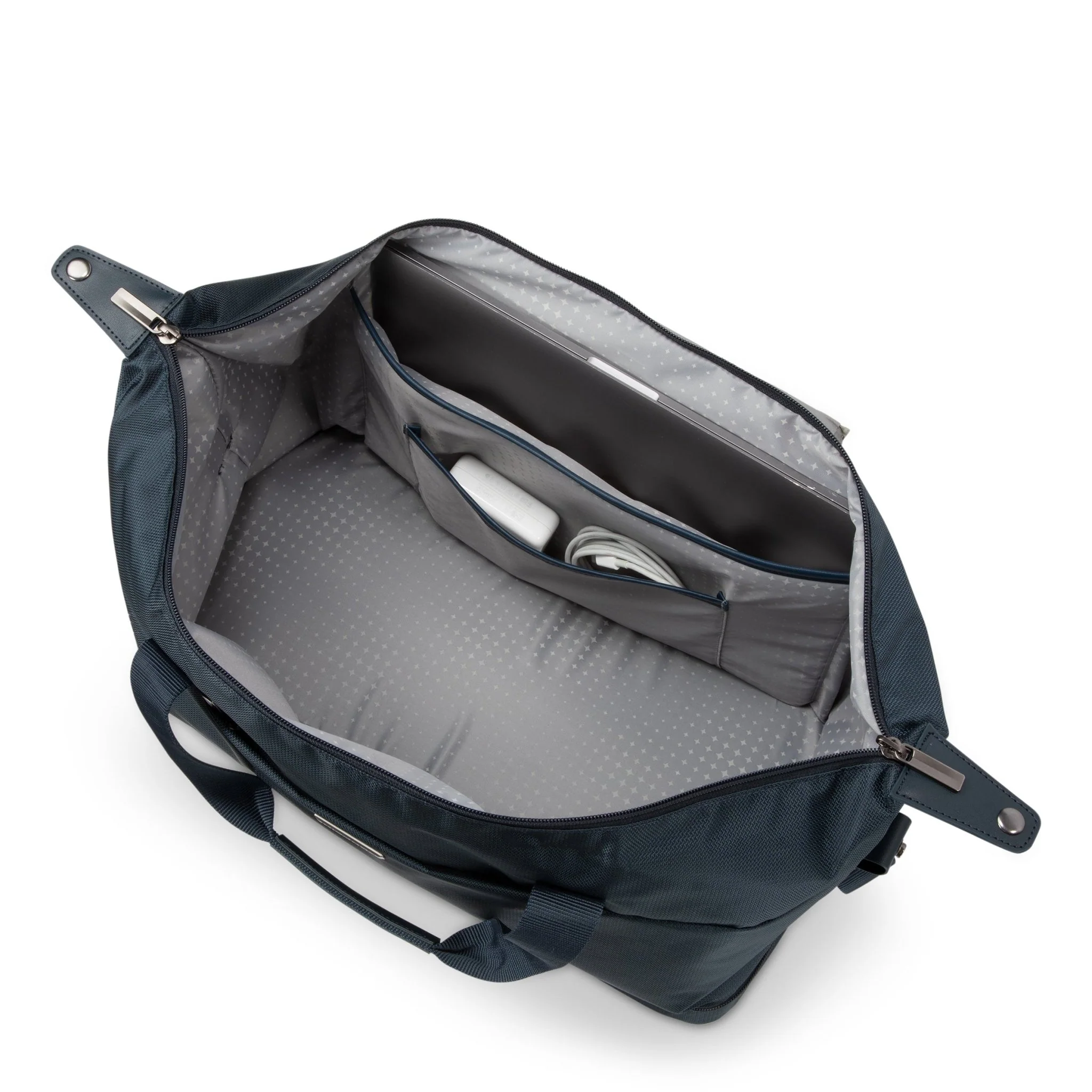 Avalon Softside Drop-Bottom Weekender Duffel - 38L - Image 5