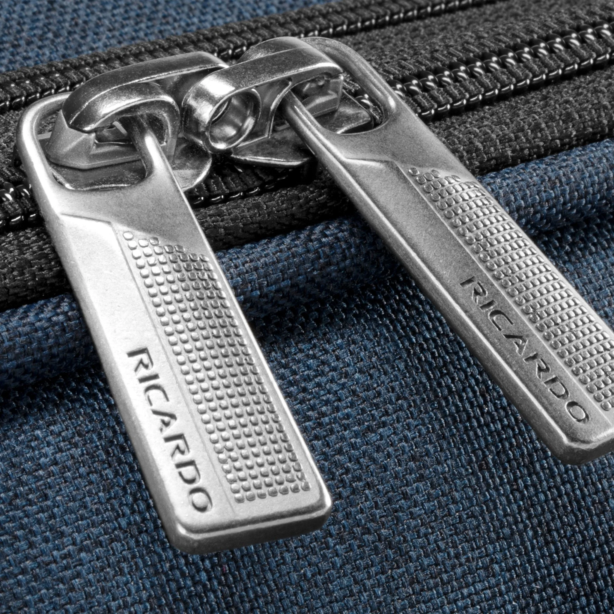 Malibu Bay 3.0 Softside Carry-On Expandable Spinner - Image 7