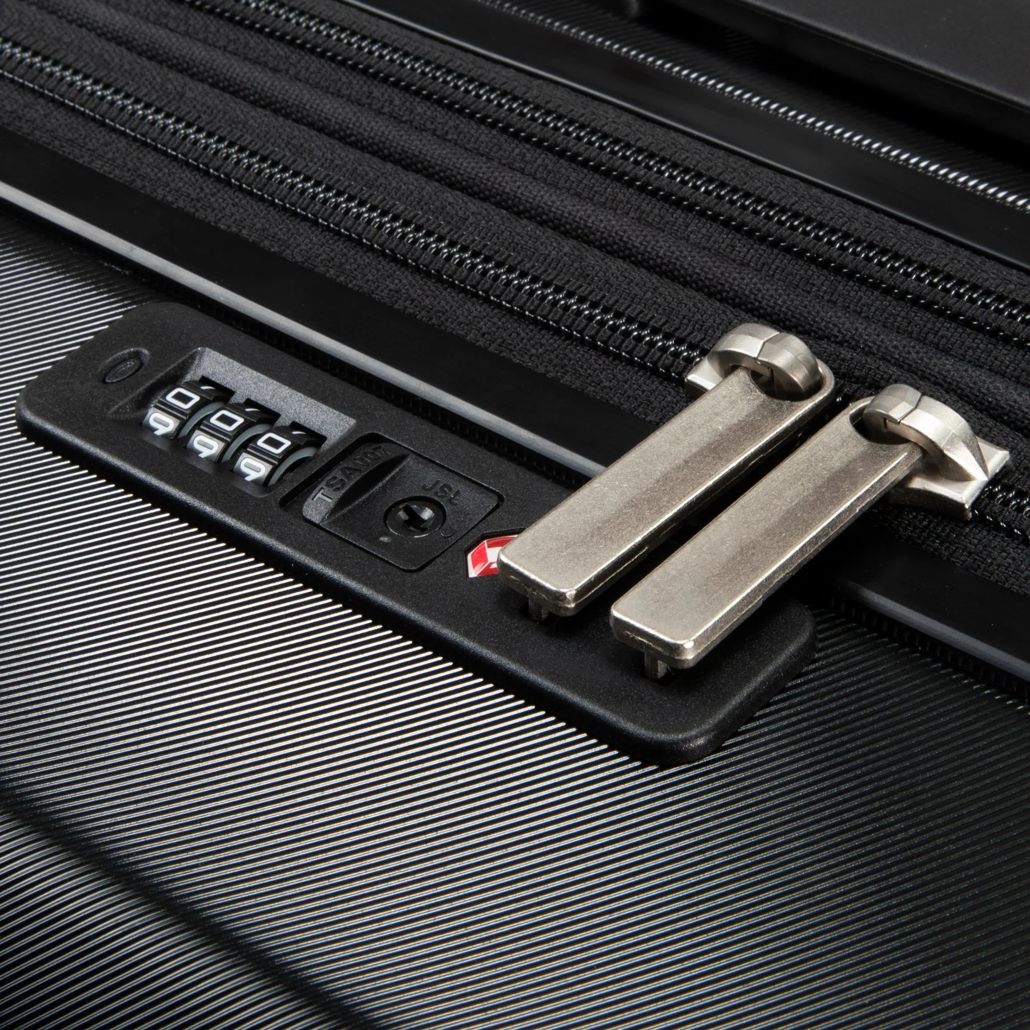 Melrose Hardside Medium Check-In Expandable Spinner - Image 9