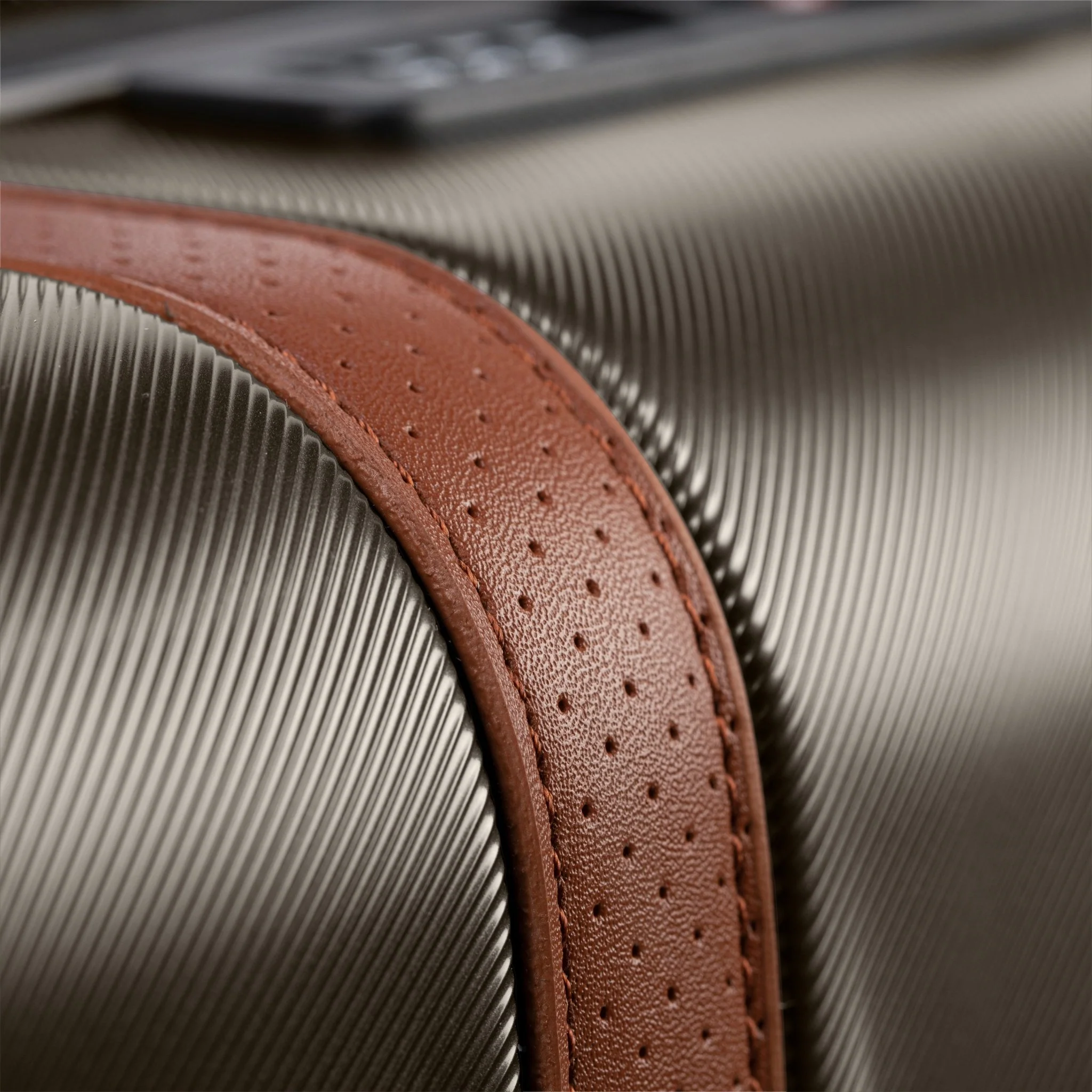 Montecito 2.0 Hardside Carry-On Expandable Spinner - Image 9