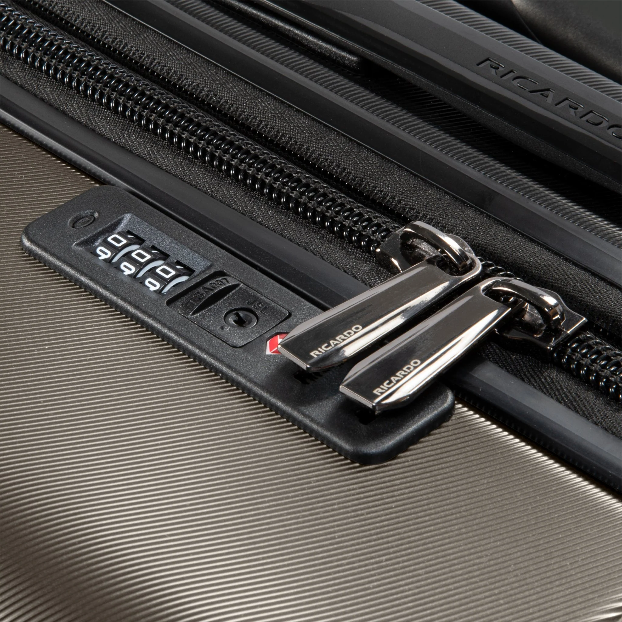 Montecito 2.0 Hardside Large Check-In Expandable Spinner - Image 15