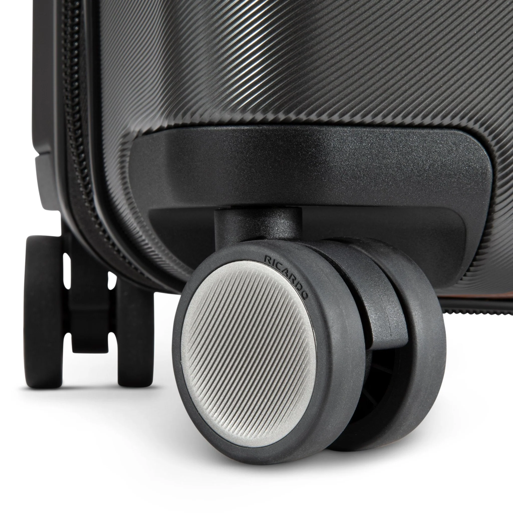 Montecito 2.0 Hardside Large Check-In Expandable Spinner - Image 17