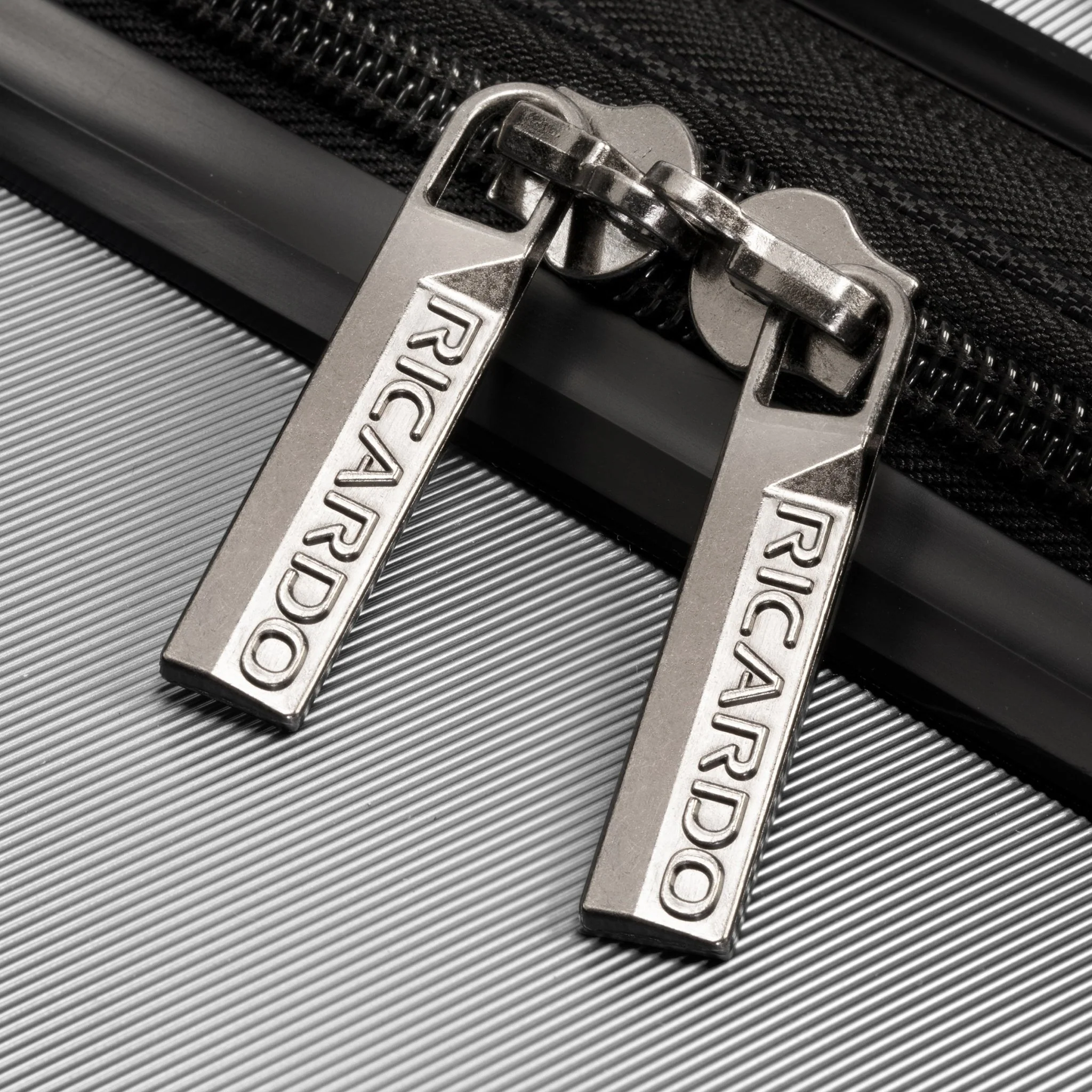 Oceano Hardside Medium Check-In Expandable Spinner - Image 22